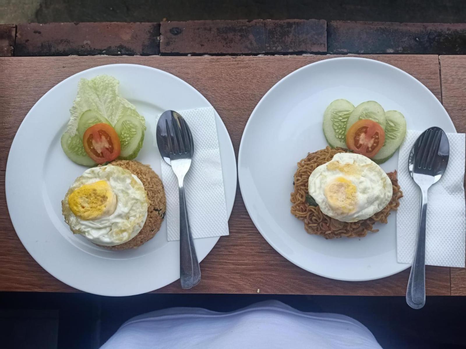 Asiana Lovina Hotel Phòng bức ảnh